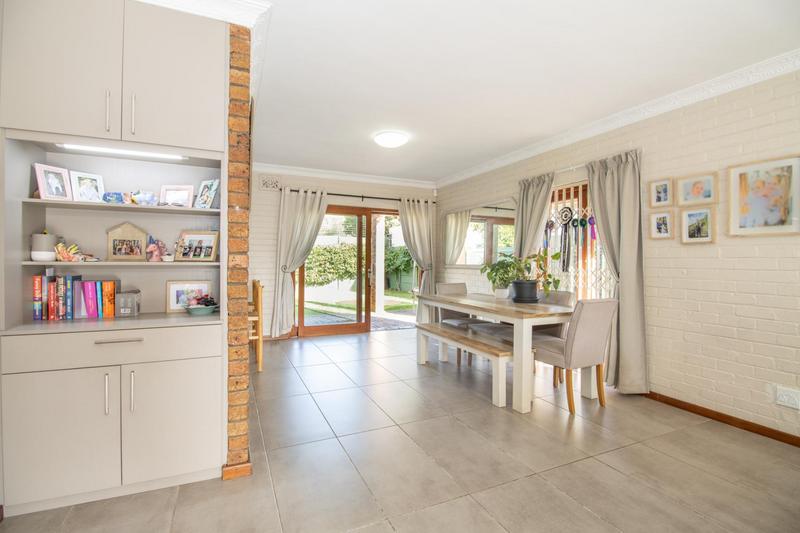 3 Bedroom Property for Sale in Heathfield Western Cape
